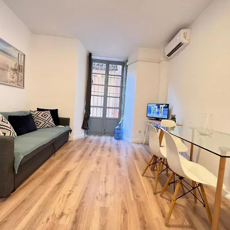 Apartmán S2plaza De La Merced Especial Grupos Con Parking Màlaga